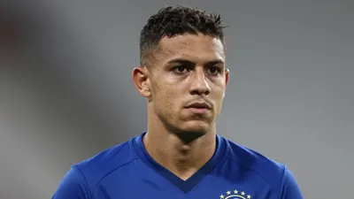 Der 25-jährige Innenverteidiger Arthur Chaves verlässt Hoffenheim und wechselt leihweise mit Kaufpflicht zu Botafogo nach...